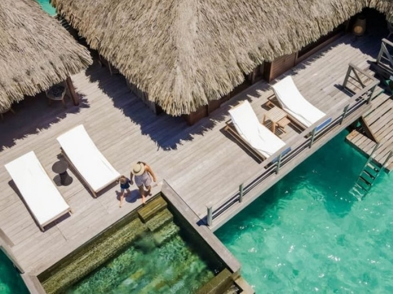 An overwater bungalow suite at Four Seasons Resort Bora Bora © Trey Ratcliff / Four Seasons Resort Bora Bora