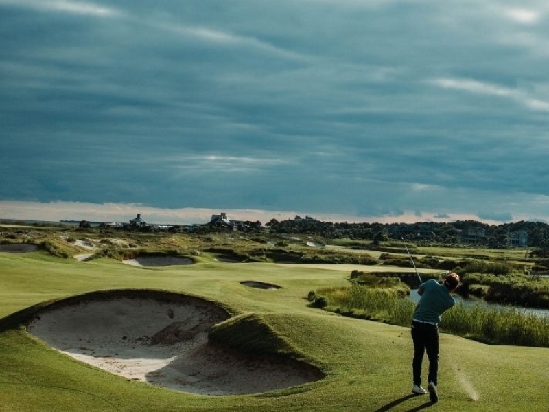 5 Great Places to Play Golf